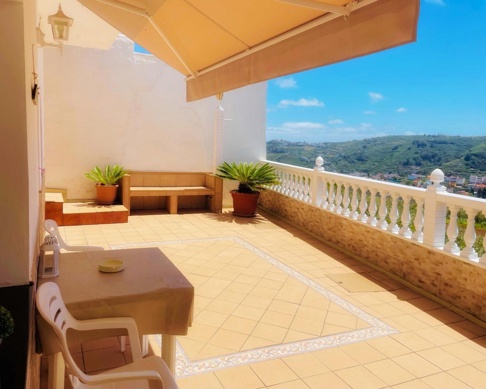 Casa Rosalia. Apartamento Con Vistas A La Montana Teror Ruang foto